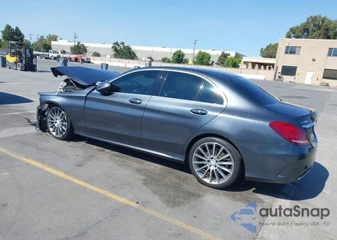 2015 Mercedes-Benz C 400 4Matic из США, поврежденный, VIN 55SWF6GB6FU028963